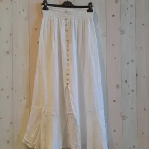 LINNE KJOL MED KNAPPAR