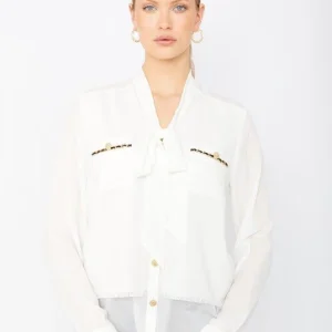 Fl V-Ringad Blus Med Guldknappar