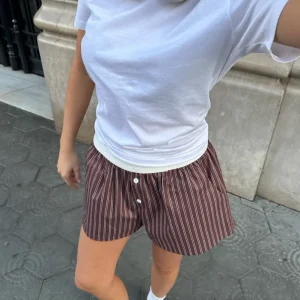 MayaIC Shorts - Dark Brown White Stripes